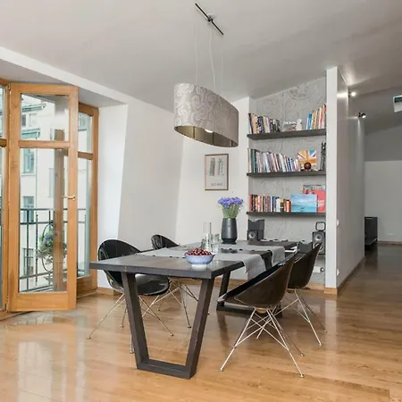 Spacious Loft In Art Nouveau Area * Riga